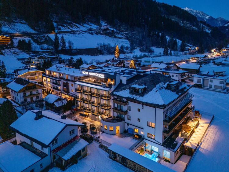 Hotel Alpenkoenigin Aerial View Alps - Hotel See Paznauntal
