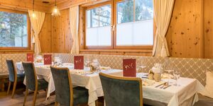 Hotel Alpenkoenigin Restaurant Holzstube Tirol - Hotel See Paznauntal